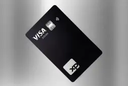 cartão xp visa infinite em um fundo cinza