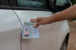 Nome Sujo Pode Levar à Perda da CNH? Entenda a Verdade