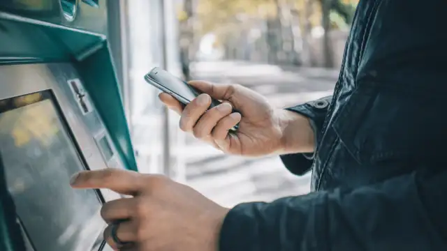 Como sacar dinheiro do cartão de crédito