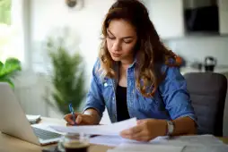 Estratégias para lidar com dívidas estudantis